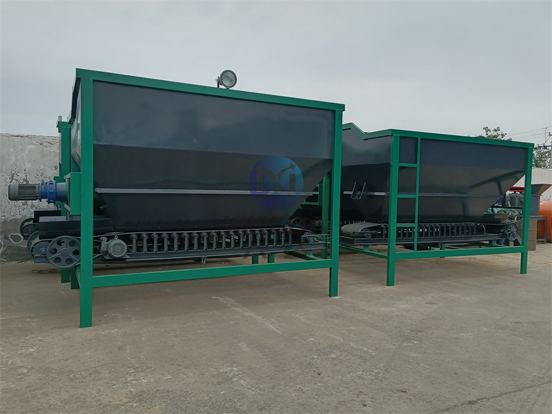 有机肥生产线设备铲车料仓的作用特点