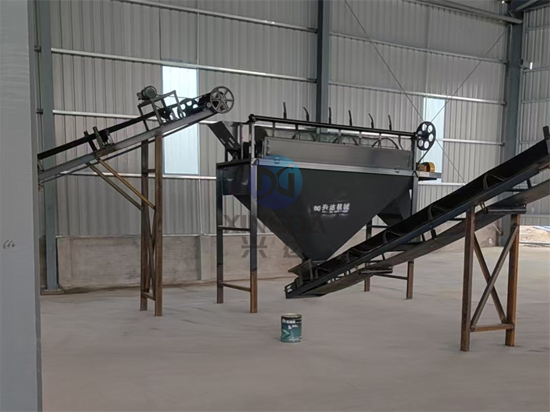 猪粪有机肥生产线在加工猪粪有机肥料时对微生物的保护