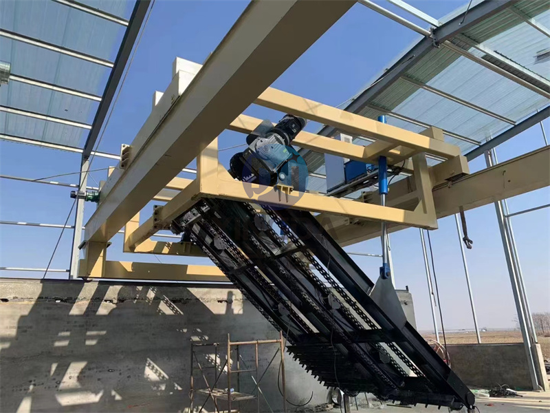 污泥有机肥设备链板式翻堆机多槽式发酵的好处